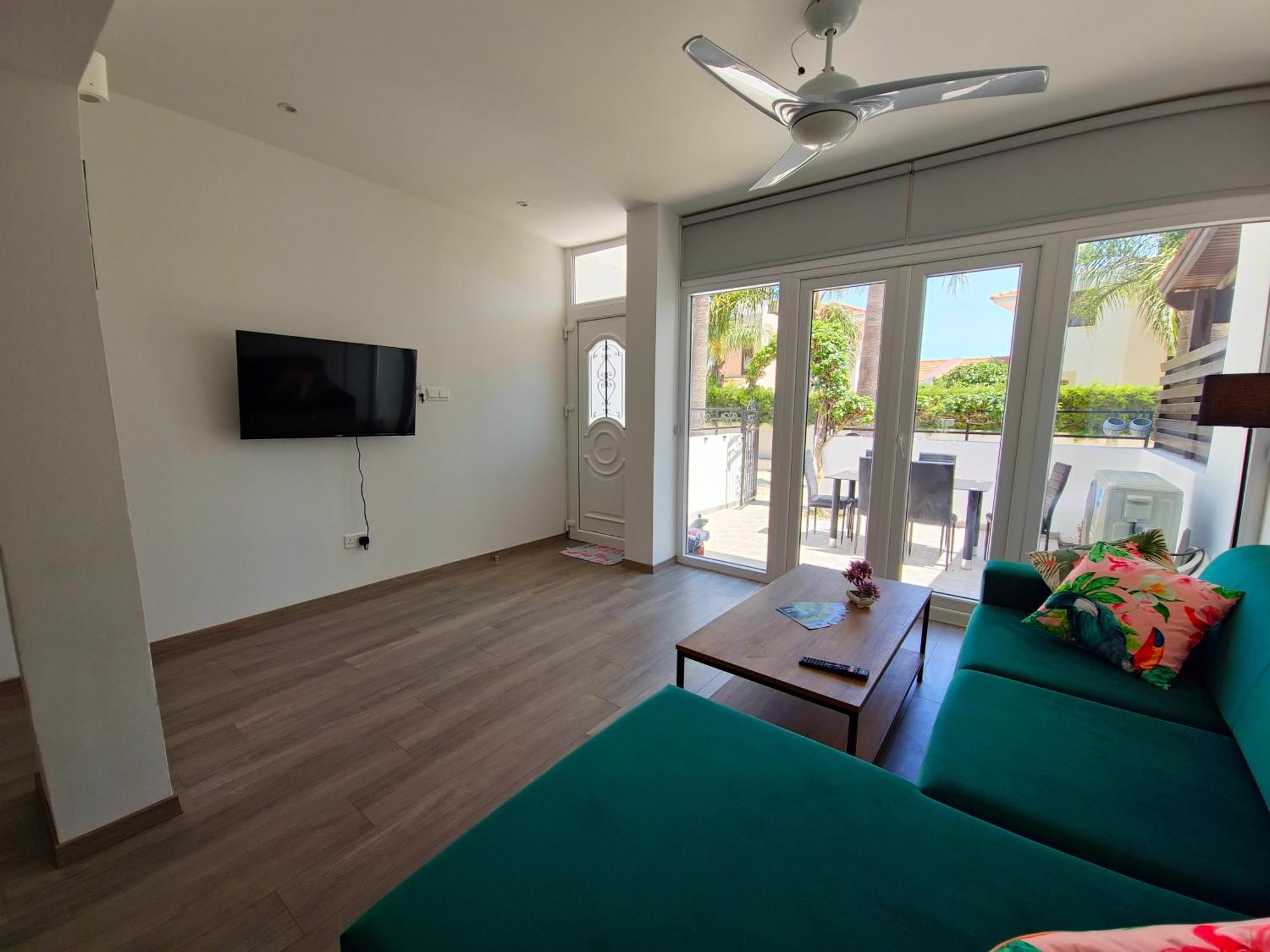 Oroklini Star 3 Daire Larnaca Dış mekan fotoğraf